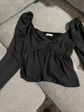 Abercrombie & Fitch Black V-Neck Empire Waist Puff Sleeve Top